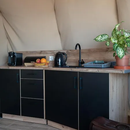Luxusní stan Tatra Glamp Tarasowka - Siec Noclegowa Tatra Glamp